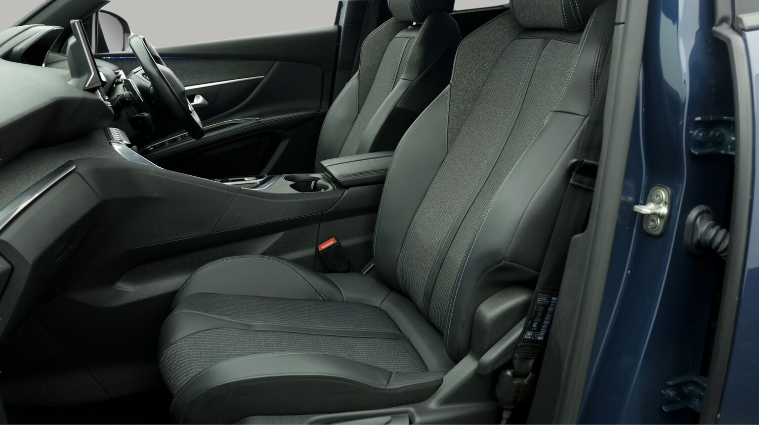 Used Peugeot 5008 2023 for sale - 77523474: Photo 14