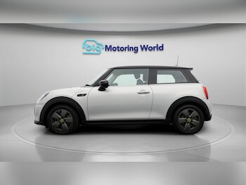 Used MINI Hatch 2022 for sale - 78046010: Photo