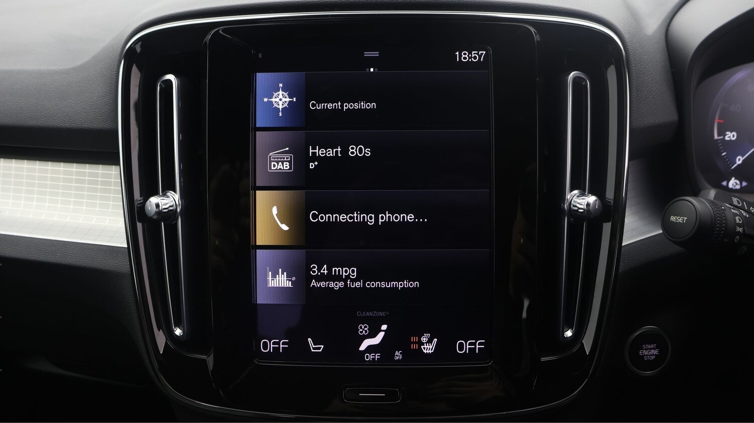 Used Volvo XC40 2023 for sale - 77231693: Photo 11