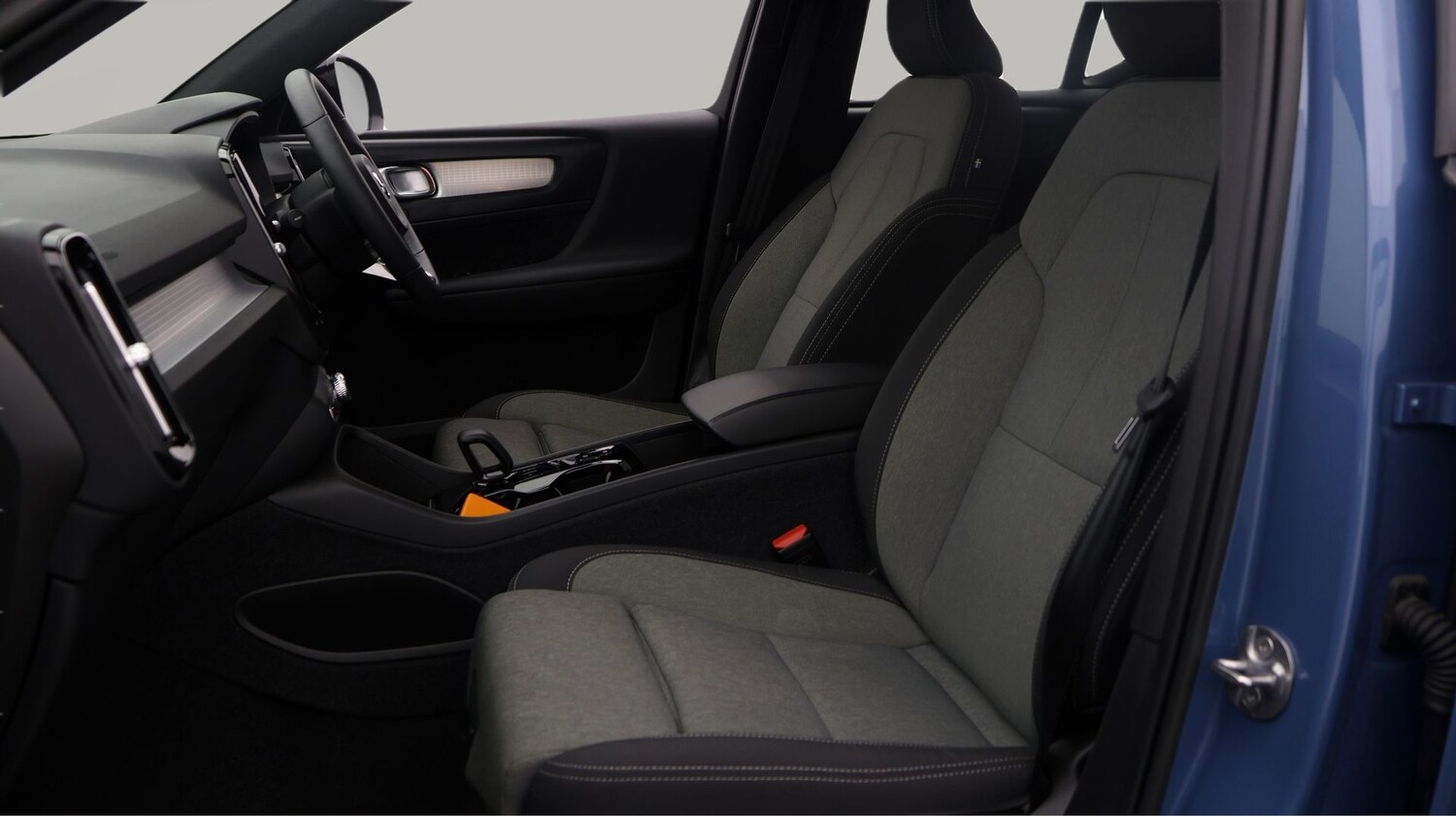 Used Volvo XC40 2023 for sale - 77231693: Photo 14