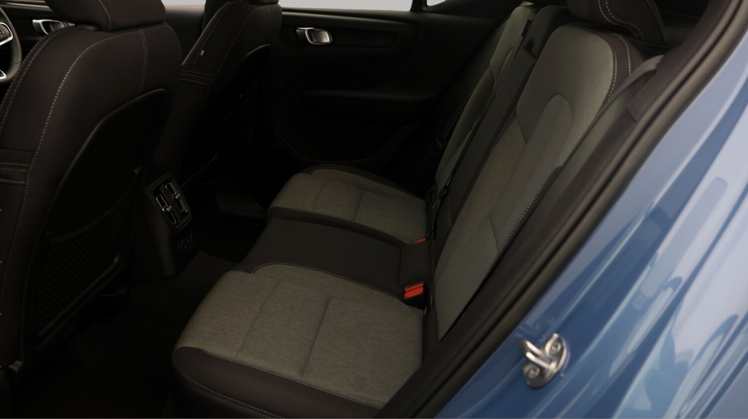 Used Volvo XC40 2023 for sale - 77231693: Photo 16