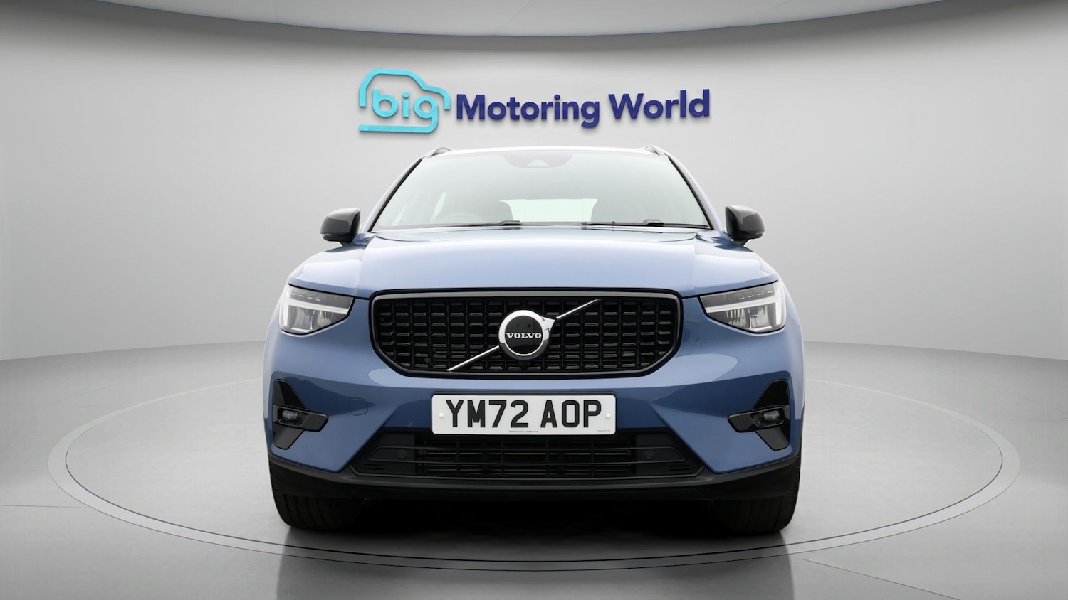 Used Volvo XC40 2023 for sale - 77231693: Photo 2