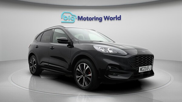 Used Ford Kuga 2023 for sale - 76190107: Photo 2