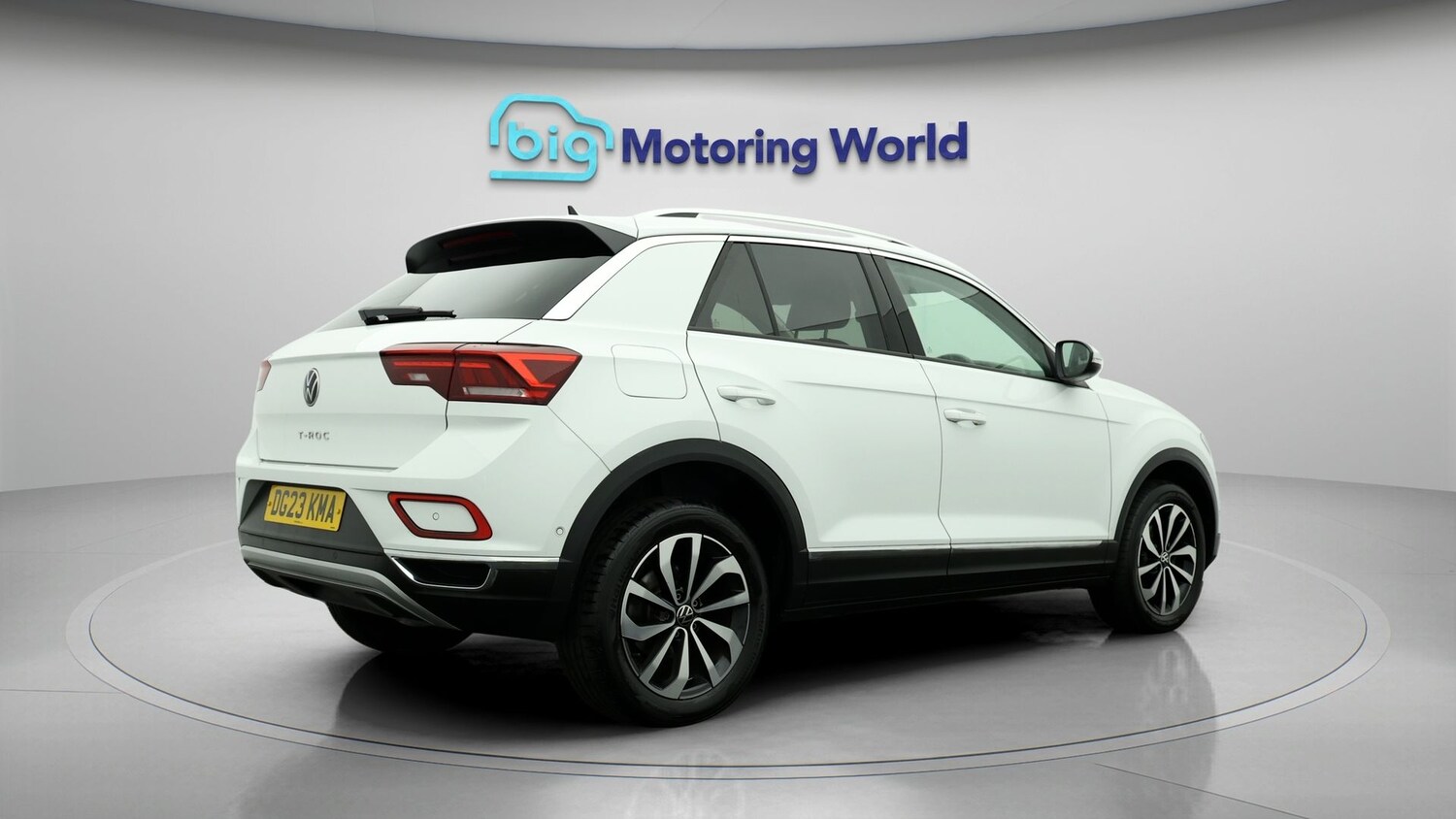 Used Volkswagen T-Roc 2023 for sale - 77271142: Photo 7