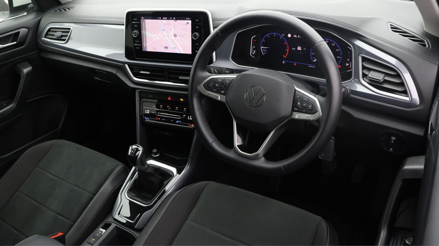 Used Volkswagen T-Roc 2023 for sale - 77271142: Photo 9