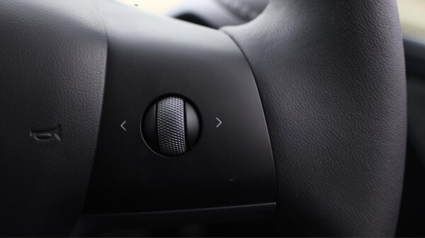 Used Tesla Model Y 2023 for sale - 76247241: Photo 24