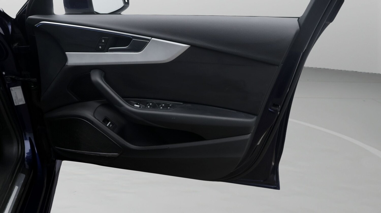 Used Audi A4 for sale - 77352990: Photo 15