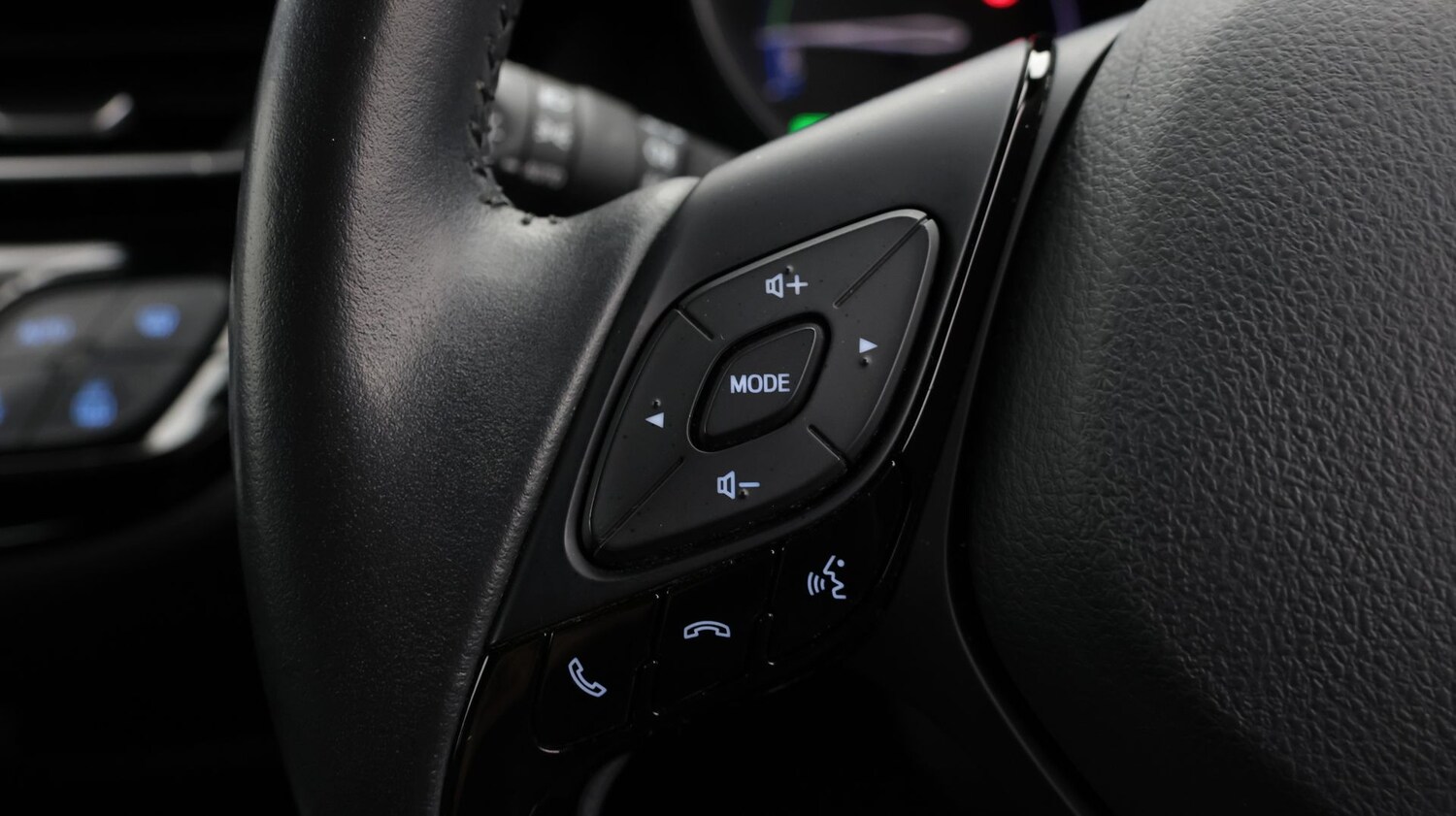 Used Toyota C-HR 2022 for sale - 77649917: Photo 22