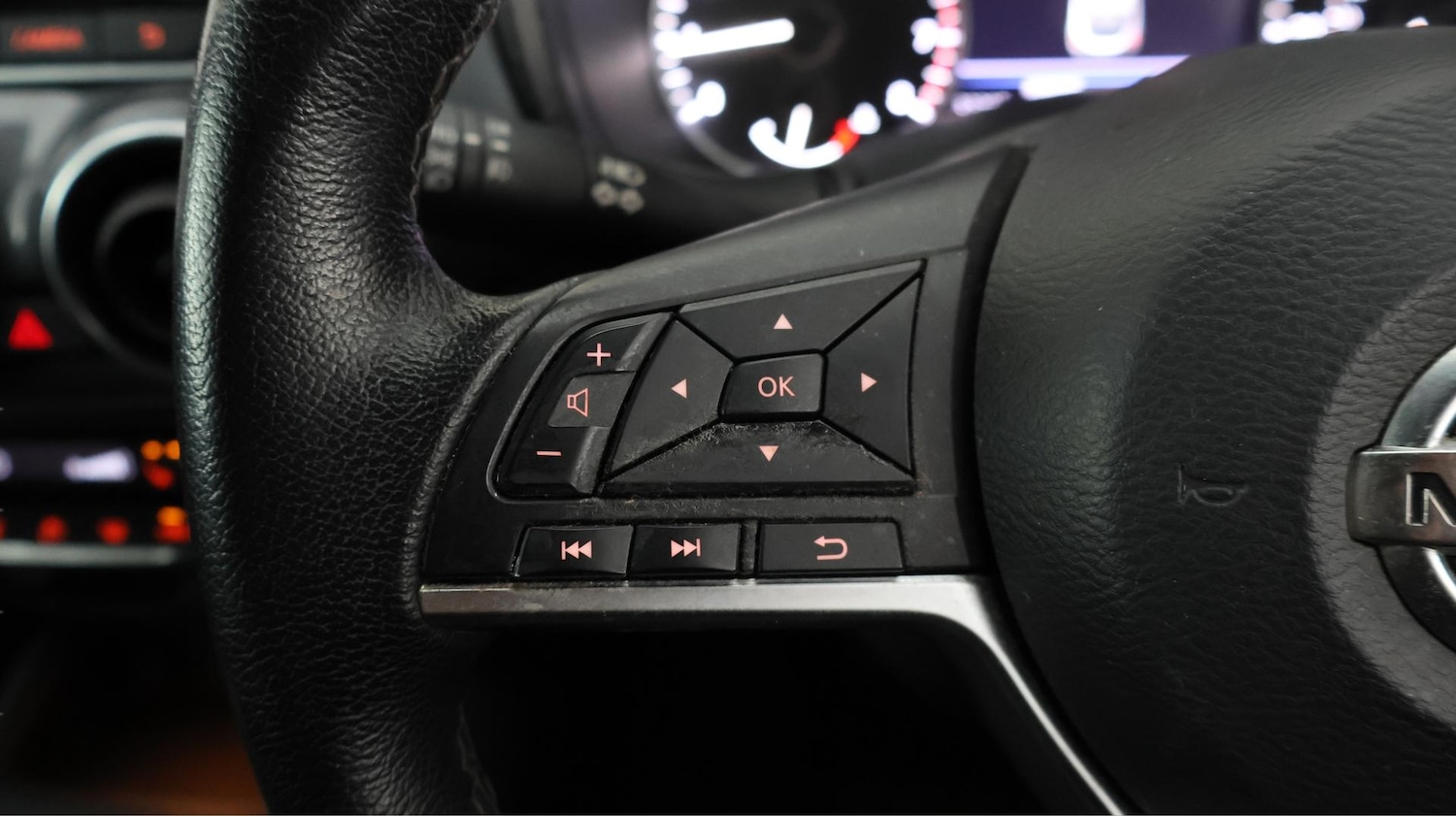 Used Nissan Juke for sale - 76484932: Photo 24