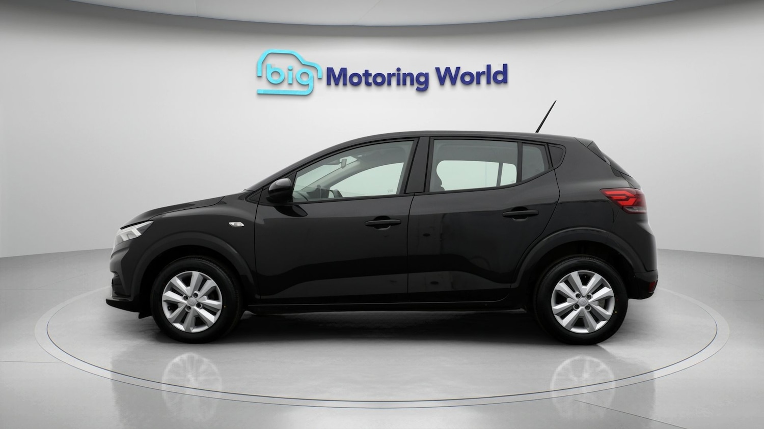 Used Dacia Sandero 2023 for sale - 77820429: Photo 4