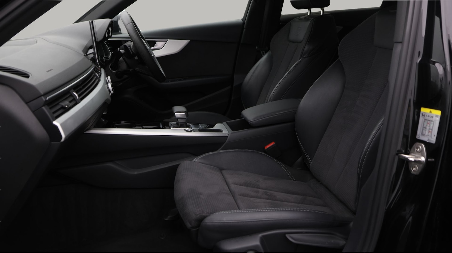 Used Audi A4 2022 for sale - 77966608: Photo 14