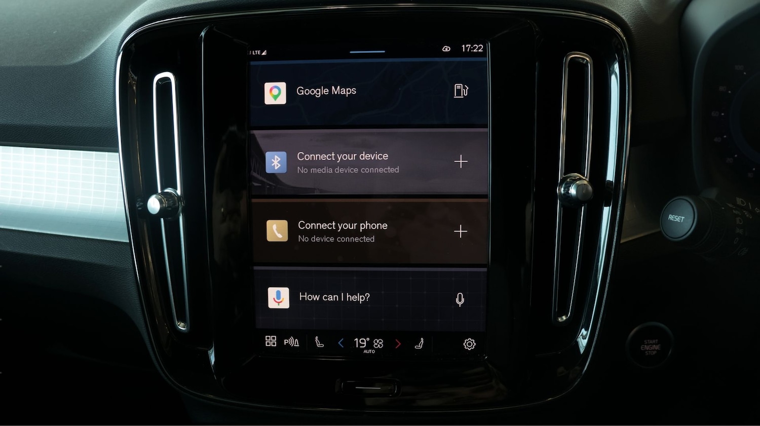 Used Volvo XC40 2023 for sale - 78098551: Photo 11