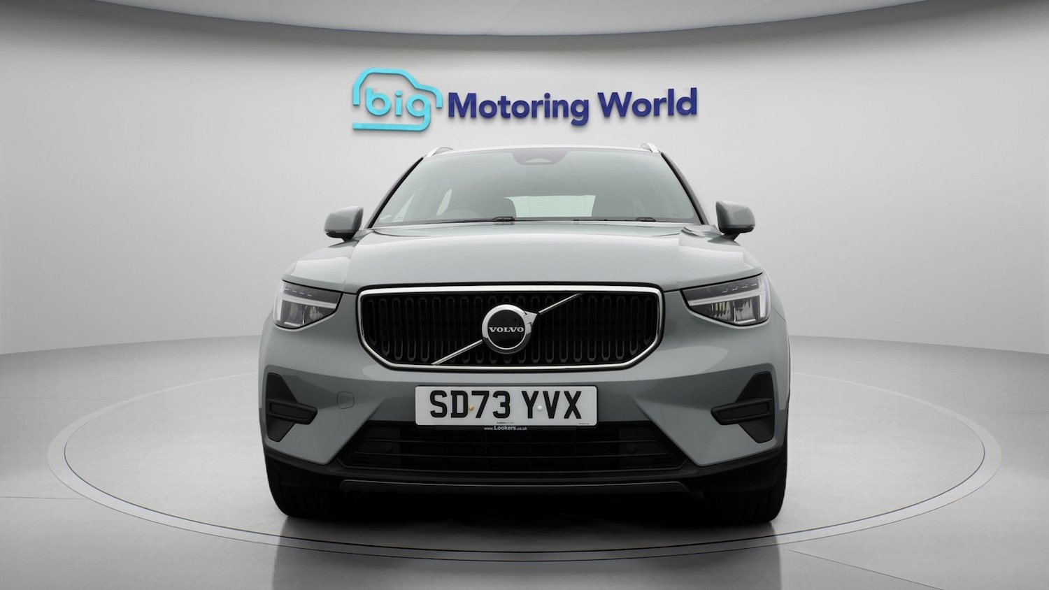 Used Volvo XC40 2023 for sale - 78098551: Photo 2