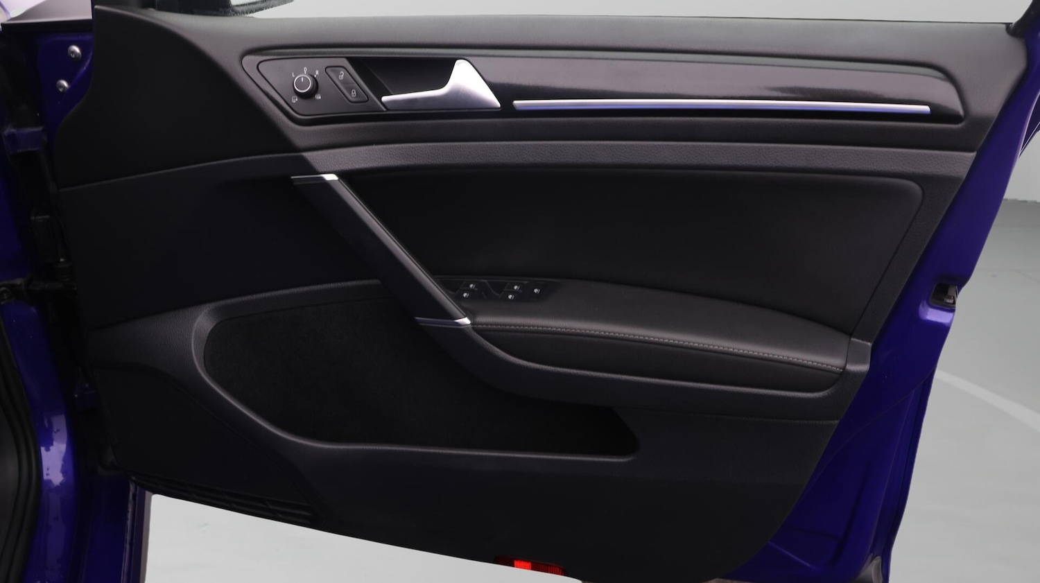 Used Volkswagen Golf 2017 for sale - 76659355: Photo 16