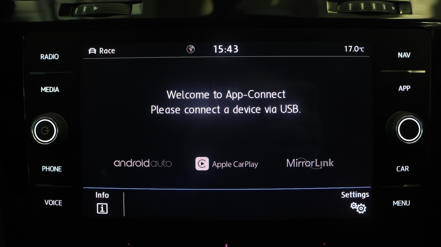 Used Volkswagen Golf 2017 for sale - 76659355: Photo 26