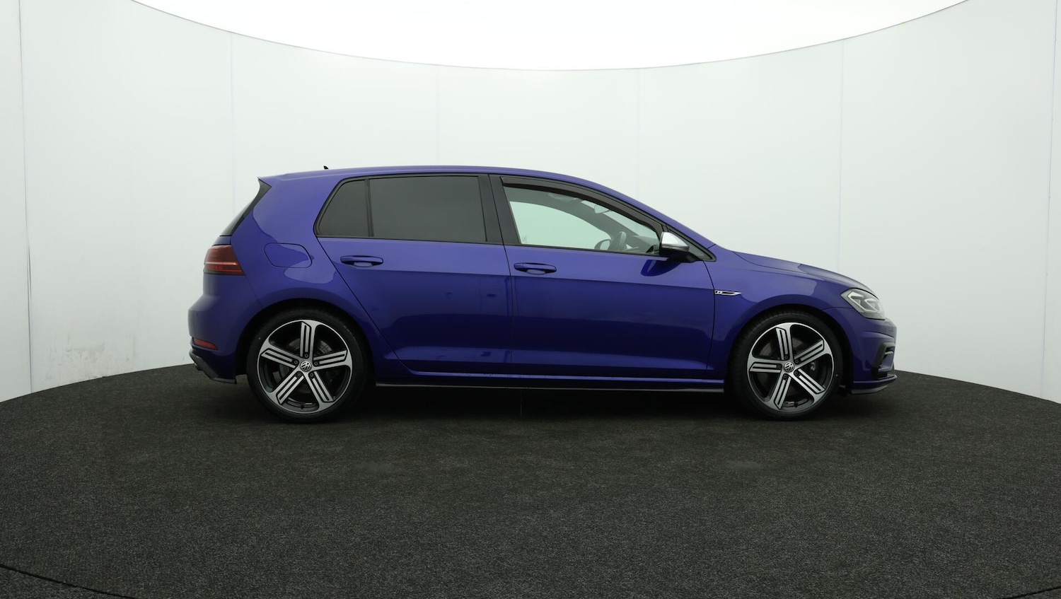 Used Volkswagen Golf 2017 for sale - 76659355: Photo 43