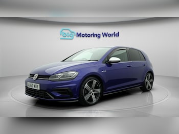 Used Volkswagen Golf 2017 for sale - 76659355: Photo