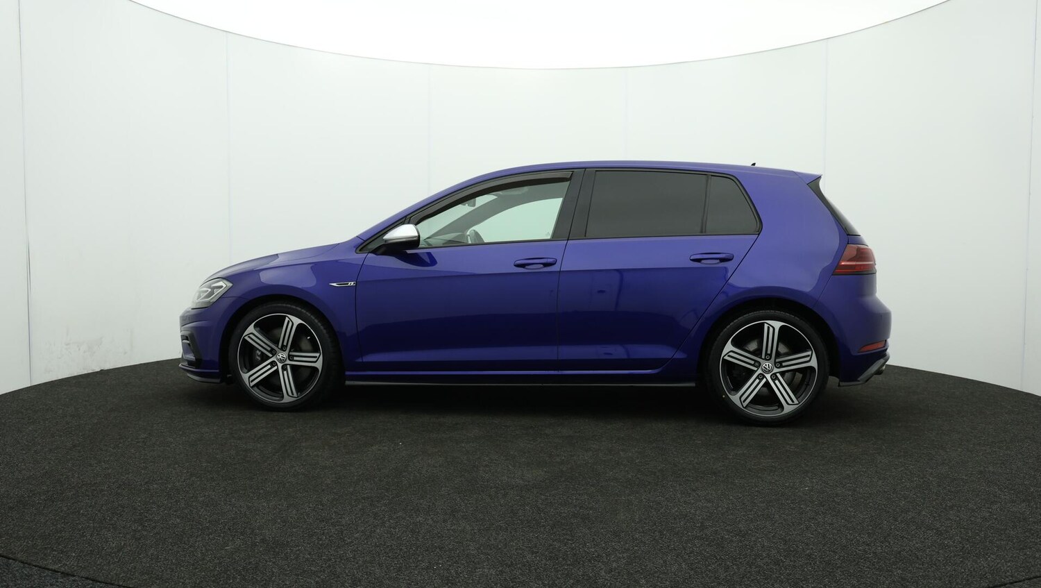 Used Volkswagen Golf 2017 for sale - 76659355: Photo 74