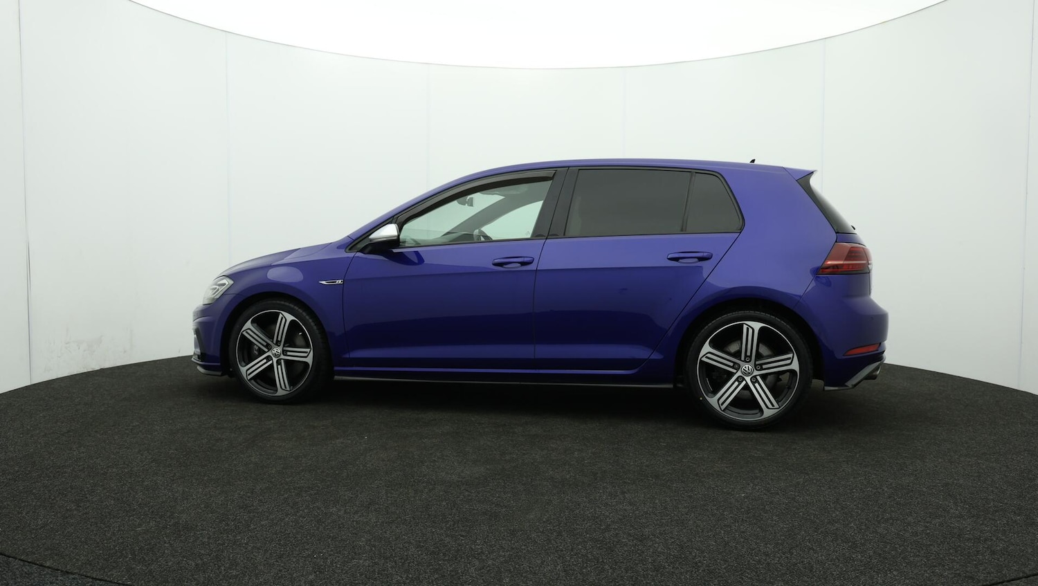 Used Volkswagen Golf 2017 for sale - 76659355: Photo 75