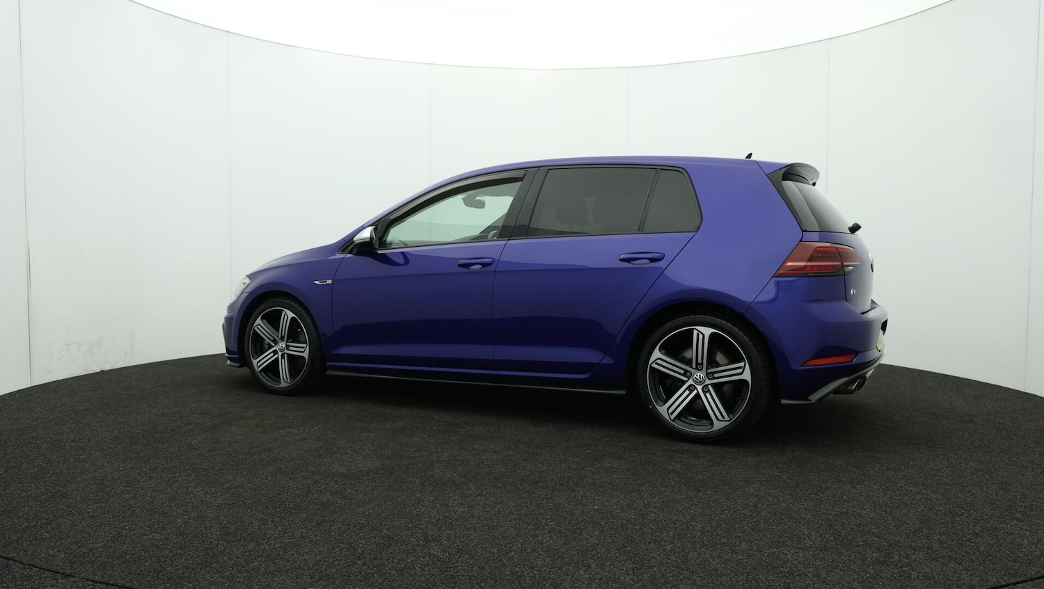 Used Volkswagen Golf 2017 for sale - 76659355: Photo 77