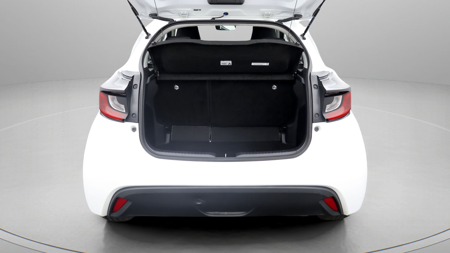 Used Toyota Yaris 2021 for sale - 77325920: Photo 17