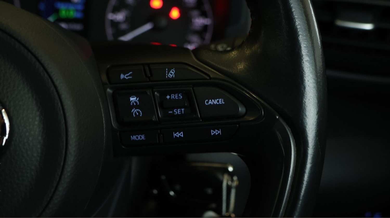 Used Toyota Yaris 2021 for sale - 77325920: Photo 24