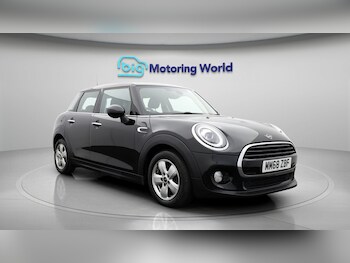 Used MINI Hatch 2018 for sale - 77037562: Photo