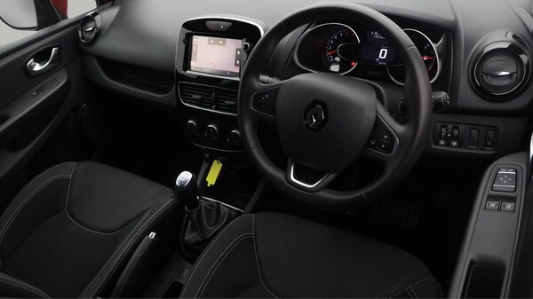 Used Renault Clio 2018 for sale - 76283992: Photo 10