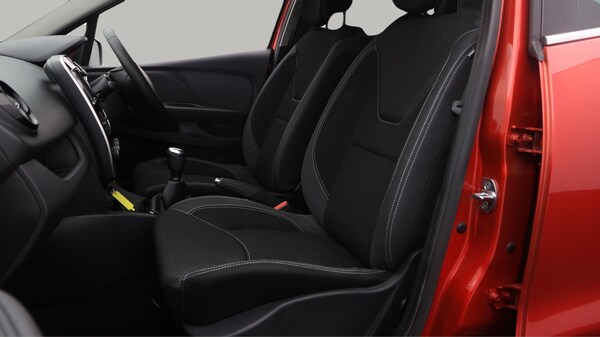 Used Renault Clio 2018 for sale - 76283992: Photo 15