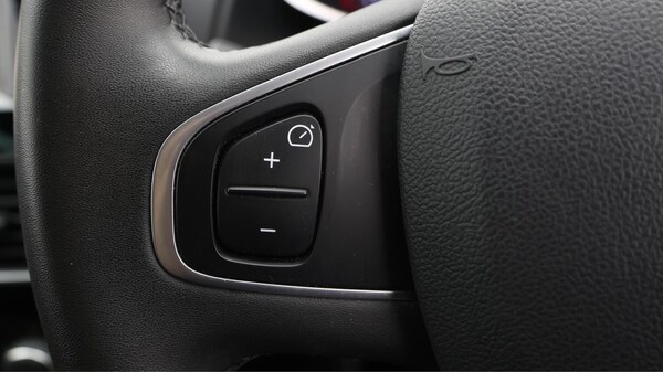 Used Renault Clio 2018 for sale - 76283992: Photo 22