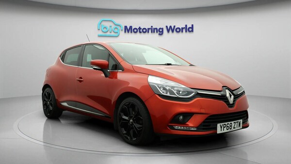 Used Renault Clio 2018 for sale - 76283992: Photo 2