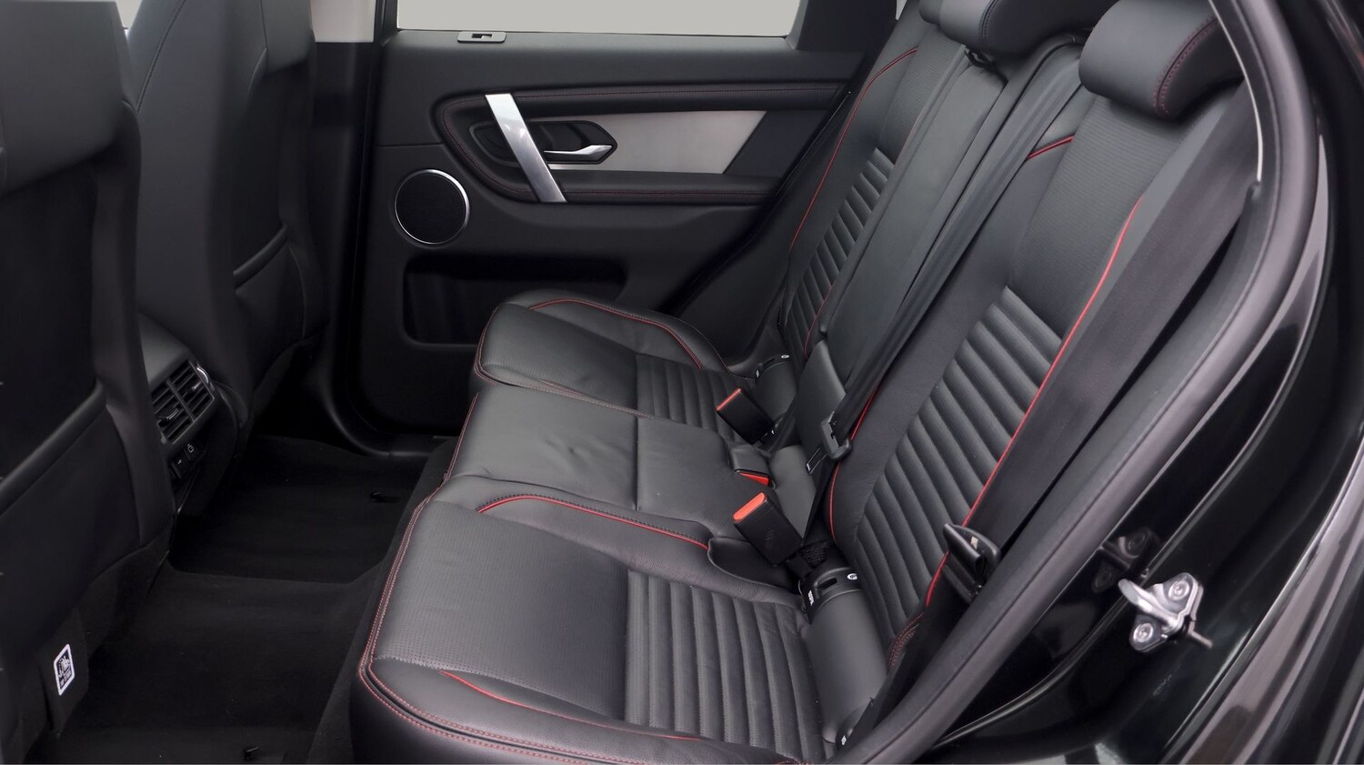 Used Land Rover Discovery Sport 2021 for sale - 77349970: Photo 16