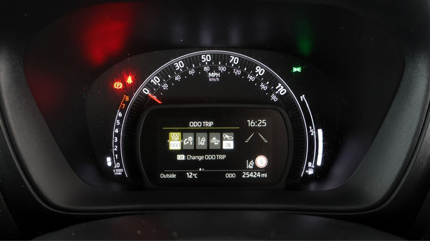 Used Toyota Aygo X 2022 for sale - 78042197: Photo 10