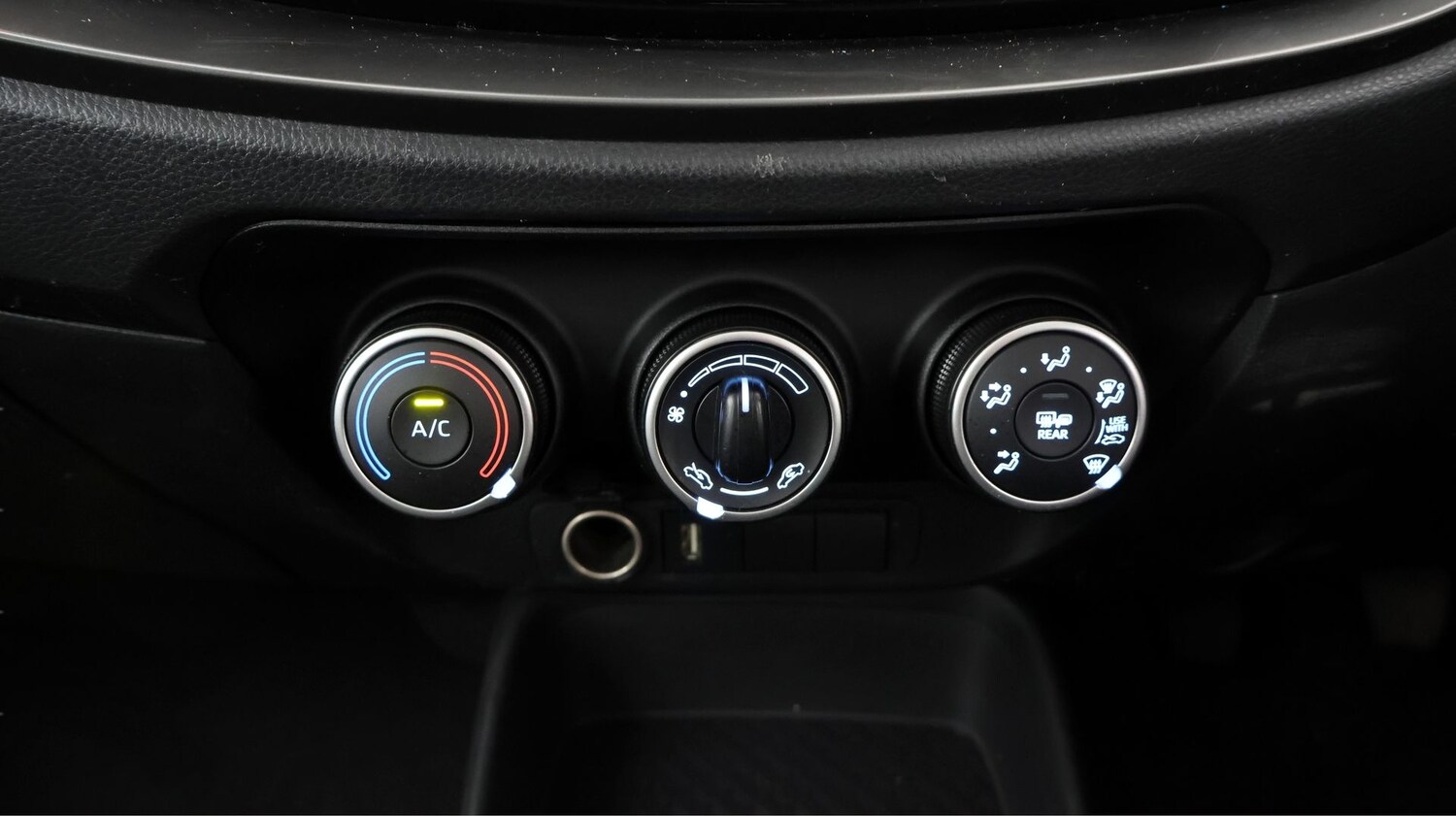 Used Toyota Aygo X 2022 for sale - 78042197: Photo 11