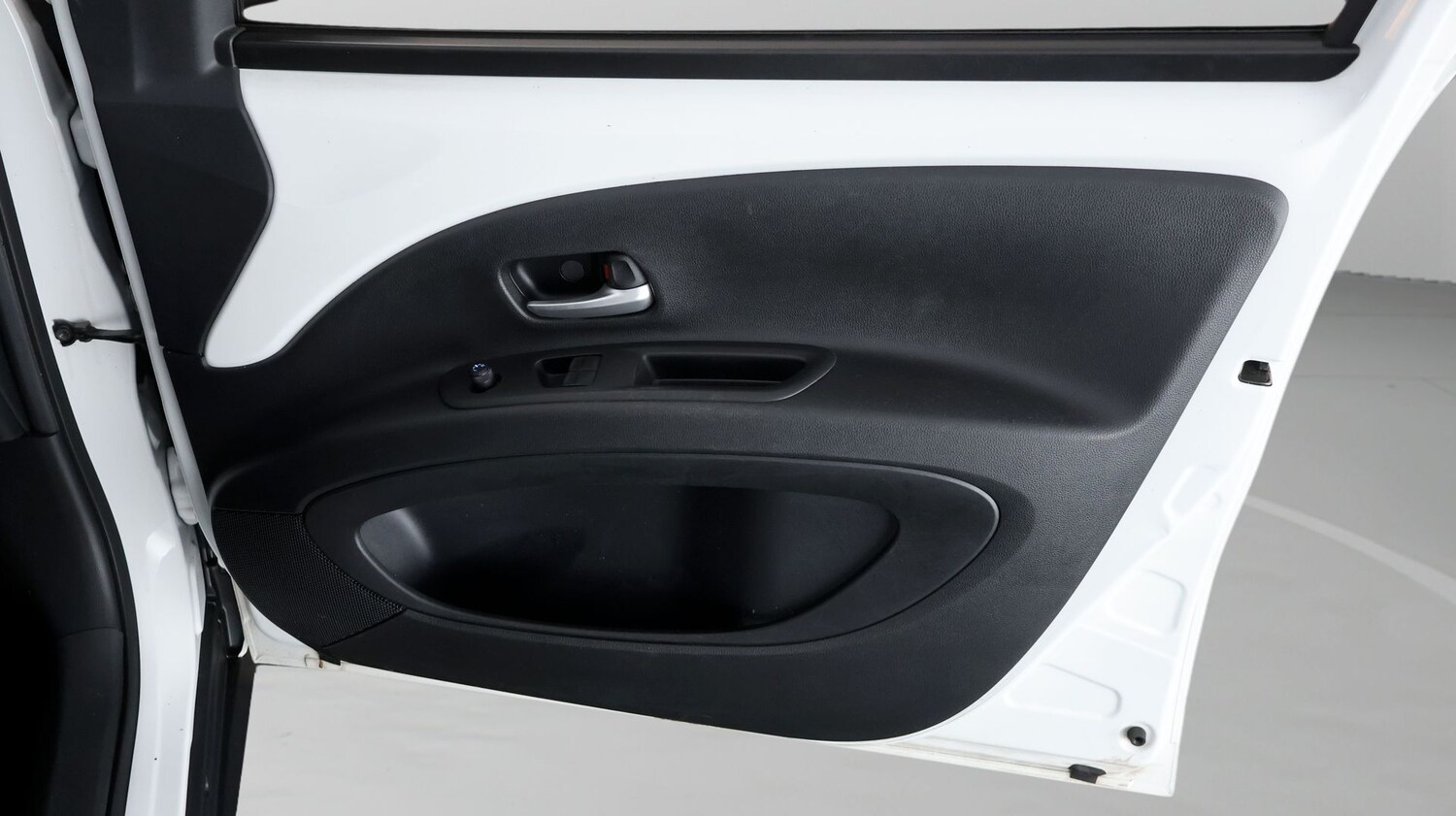 Used Toyota Aygo X 2022 for sale - 78042197: Photo 14