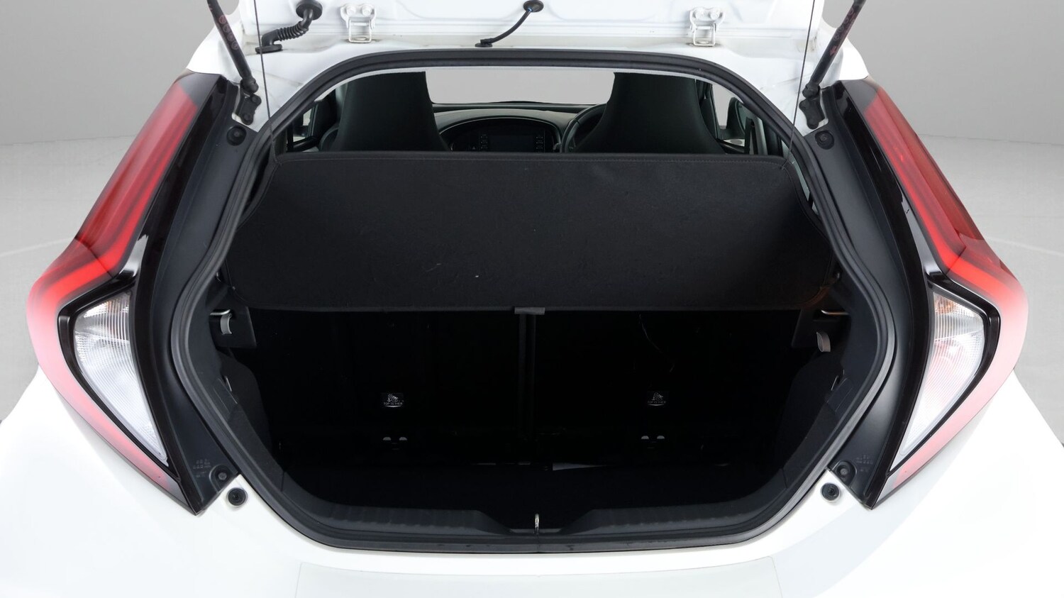 Used Toyota Aygo X 2022 for sale - 78042197: Photo 16