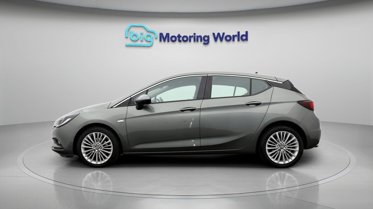 Used Vauxhall Astra for sale - 77812929: Photo 4