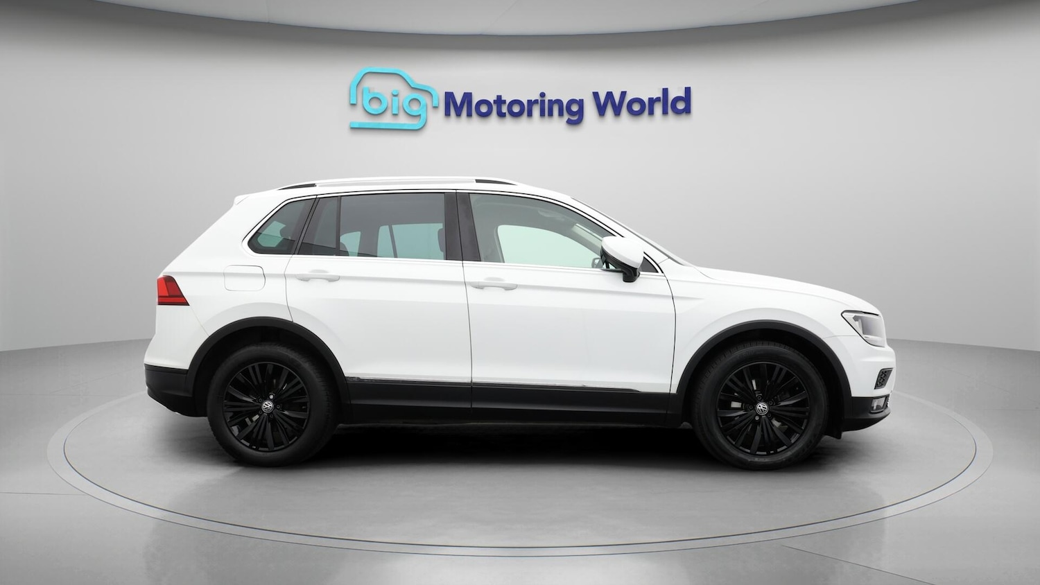 Used Volkswagen Tiguan for sale - 76728643: Photo 9