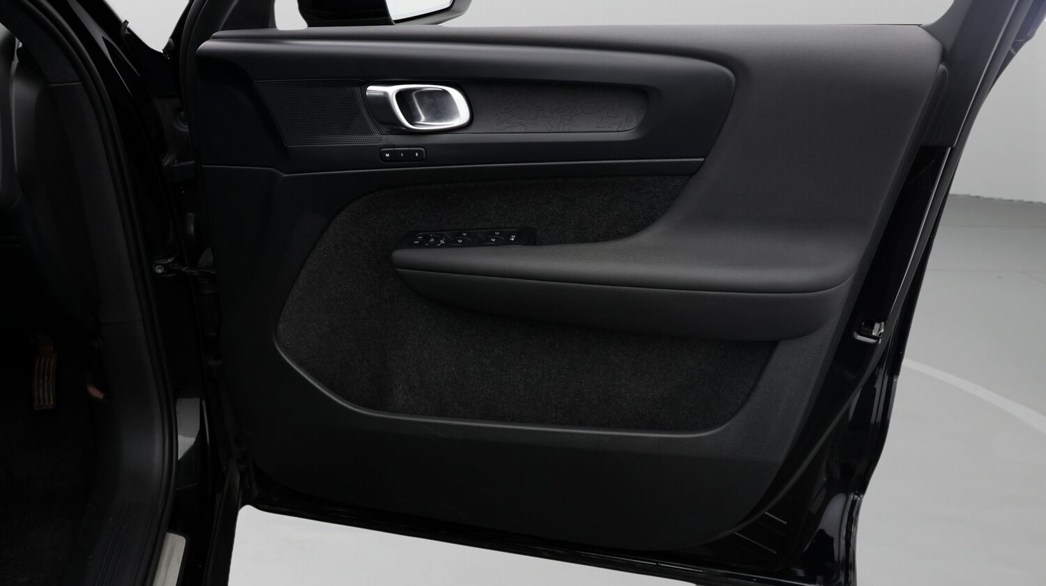 Used Volvo XC40 for sale - 77497688: Photo 15