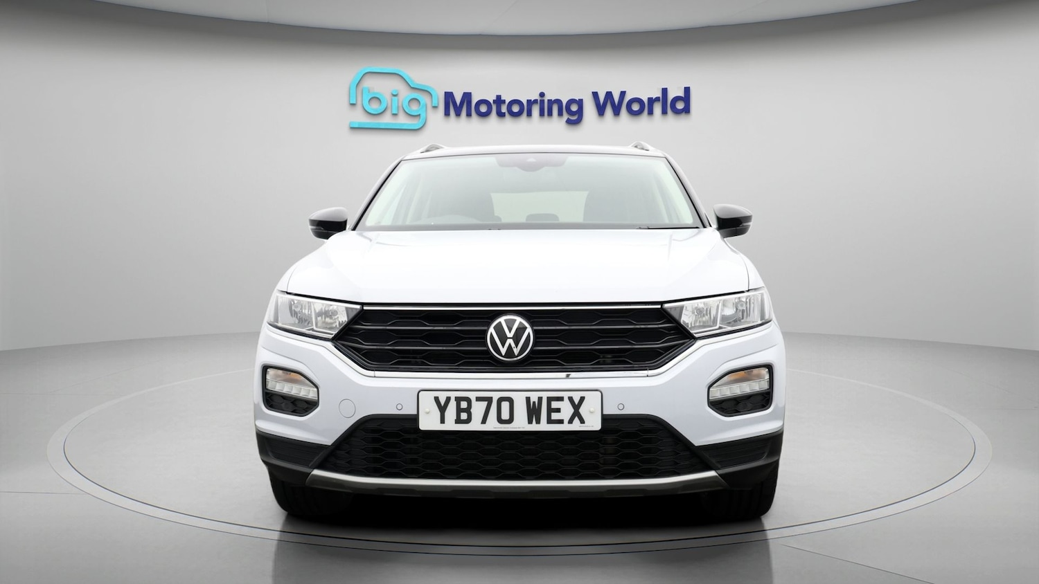 Used Volkswagen T-Roc 2021 for sale - 77306397: Photo 2
