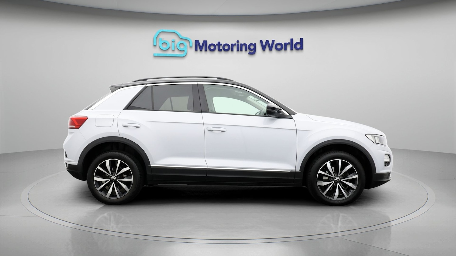 Used Volkswagen T-Roc 2021 for sale - 77306397: Photo 8