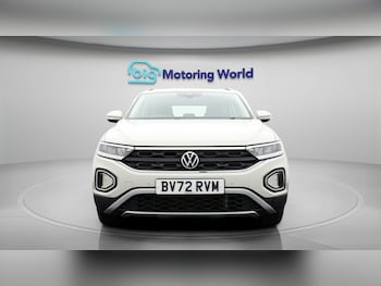 Used Volkswagen T-Roc 2022 for sale - 79589345: Photo