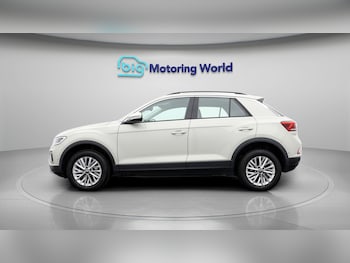 Used Volkswagen T-Roc 2022 for sale - 79589345: Photo