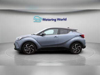 Used Toyota C-HR 2021 for sale - 77379387: Photo