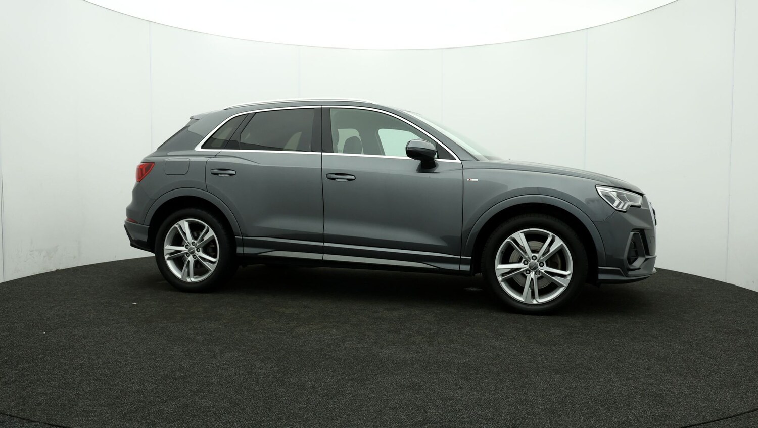 Used Audi Q3 for sale - 76810749: Photo 38