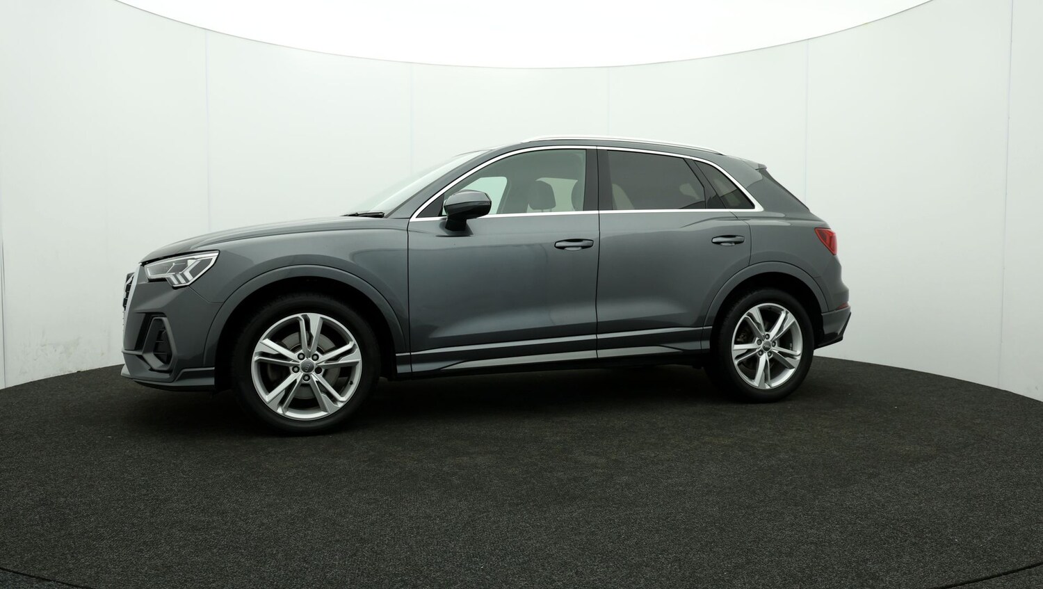 Used Audi Q3 for sale - 76810749: Photo 62