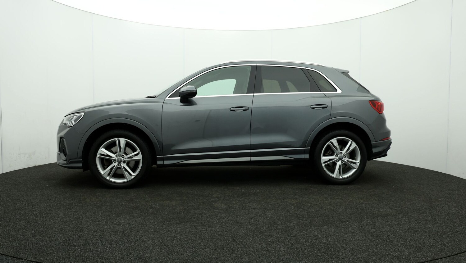 Used Audi Q3 for sale - 76810749: Photo 64