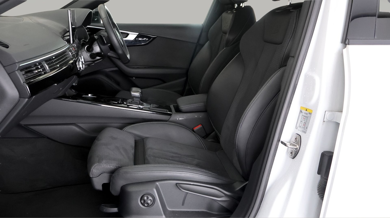 Used Audi A4 2022 for sale - 77420583: Photo 14