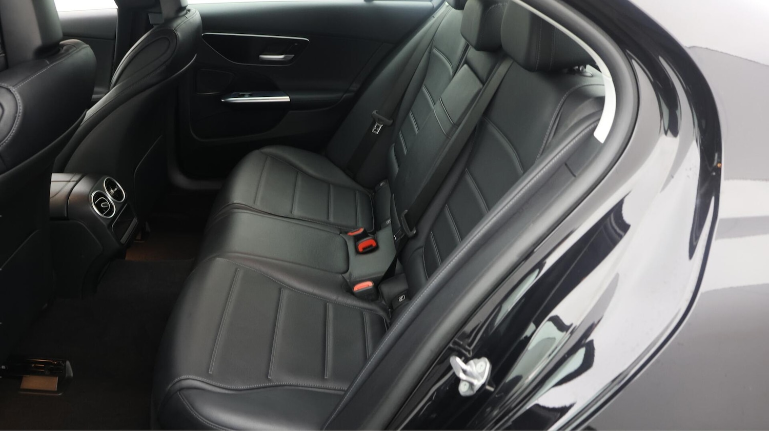 Used Mercedes-Benz C Class 2022 for sale - 76561750: Photo 17