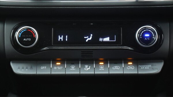 Used Hyundai KONA 2021 for sale - 76121876: Photo 13